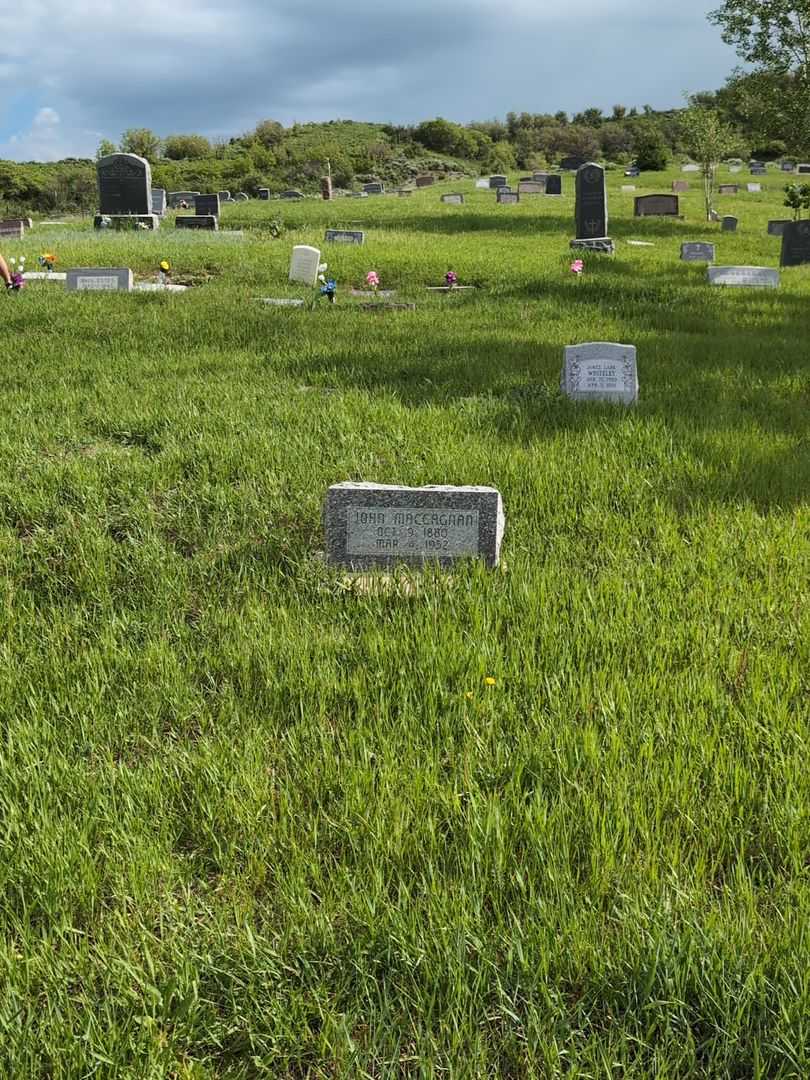 John MacCagnan's grave. Photo 2