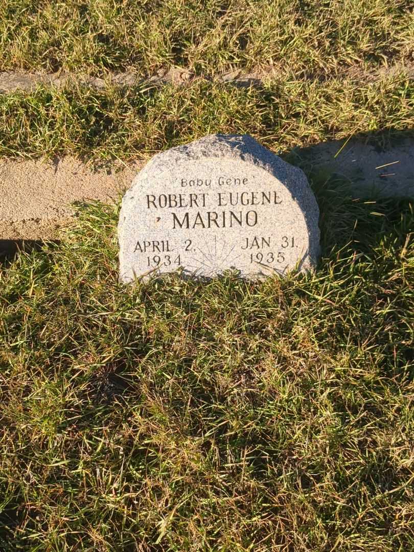 Robert Eugene Marino's grave. Photo 3
