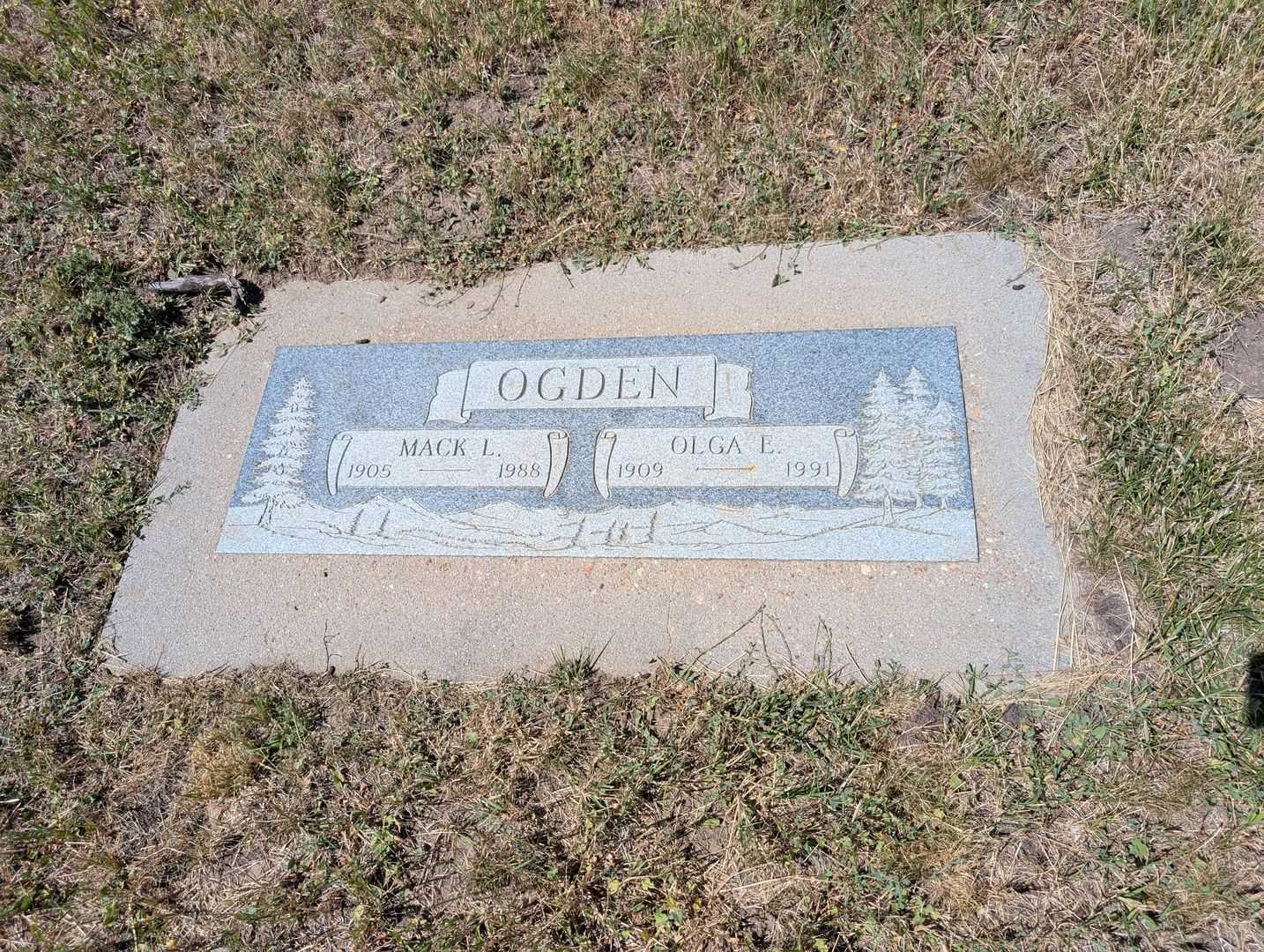 Mack L Ogden's grave. Photo 2