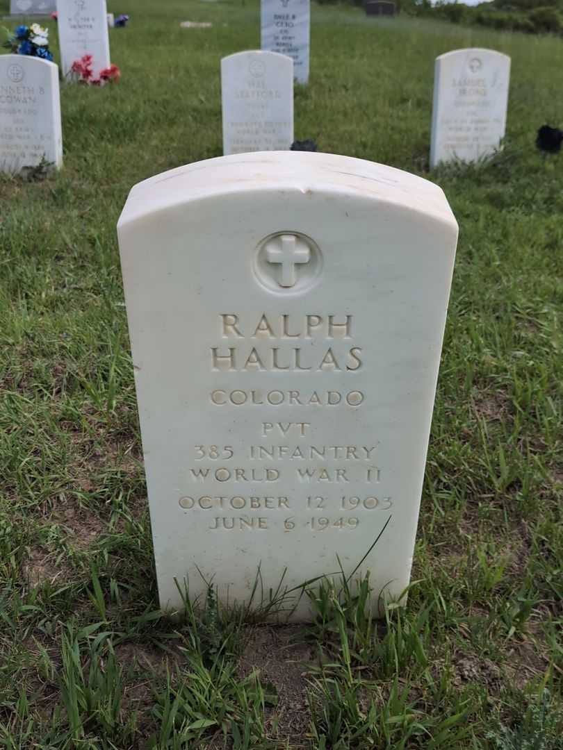 Ralph Hallas's grave. Photo 1