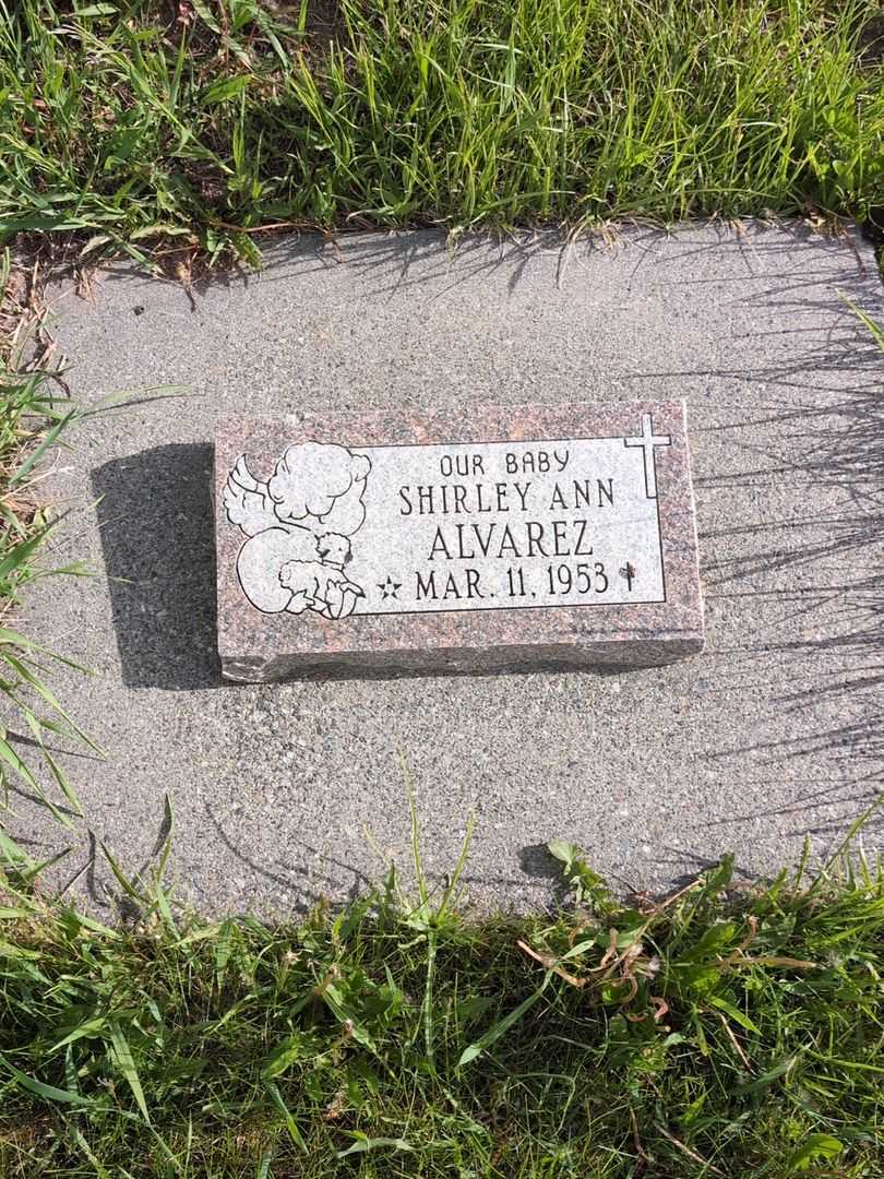 Shirley Ann Alvarez's grave. Photo 3